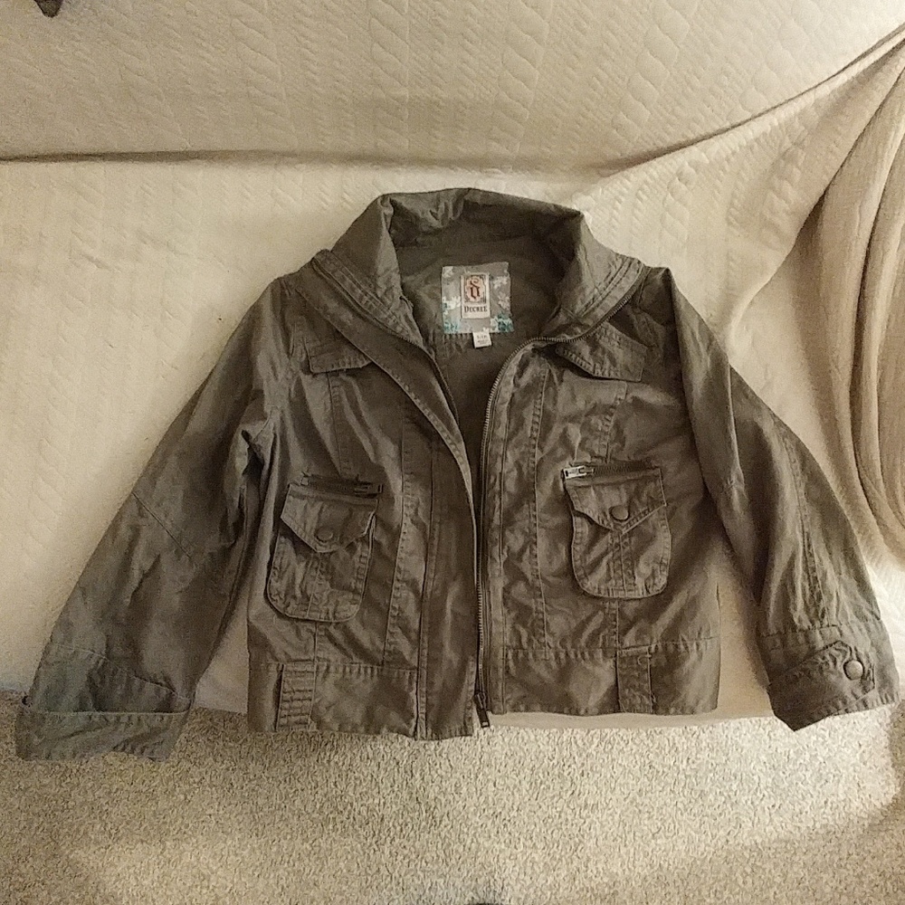 Olive green cropped jacket
